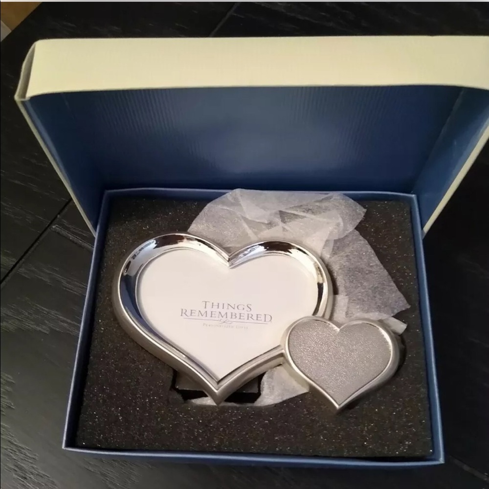Things Remembered Mini Heart Frame with Little Heart  Engrave-able NIB 571157